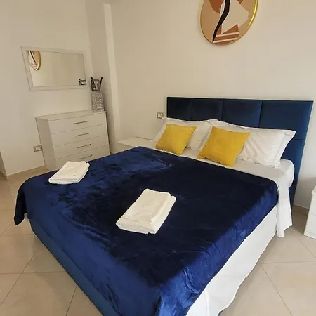 Sunshine Apartment